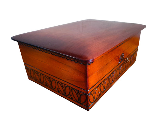 Elegant jewelry box, Handcrafted jewelry holder, Wooden organizer, Handmade jewellry Box with lid and a key